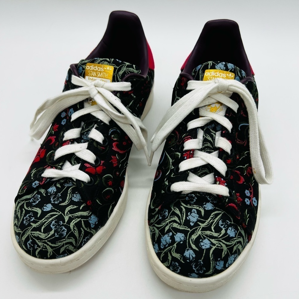 Adidas Stan Smith Embroidered Black Sneakers with Red and Blue Accents Size 5.5